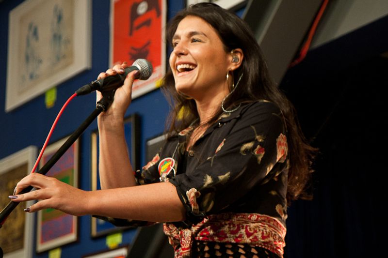 Jessie Ware Amoeba