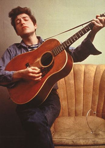 Bob Dylan - Dylan with Guitar [Color] (Poster) 
