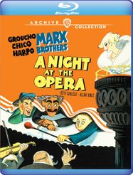 A Night At The Opera [1935] (BLU)
